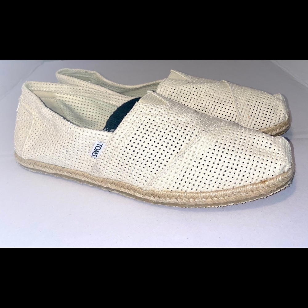 TOMS Shoes